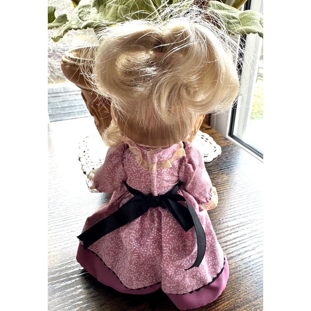 Vintage Precious Moments Children Of The World American Carla Doll 9" - Picture 5 of 9